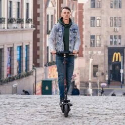 Elektrische Step RCB R10X – Electric Scooter – Opvouwbare E-step – 10 Inch - 11,4Ah – Max 25 Km/u – Max 130 Kg – Met App & Nederlandse Handleiding 26 Elektrische Step RCB R10X – Electric Scooter – Opvouwbare E-step – 10 Inch - 11,4Ah – Max 25 Km/u – Max 130 Kg – Met App & Nederlandse Handleiding -Winkel Voor Fietsbenodigdheden 1200x1200 1186