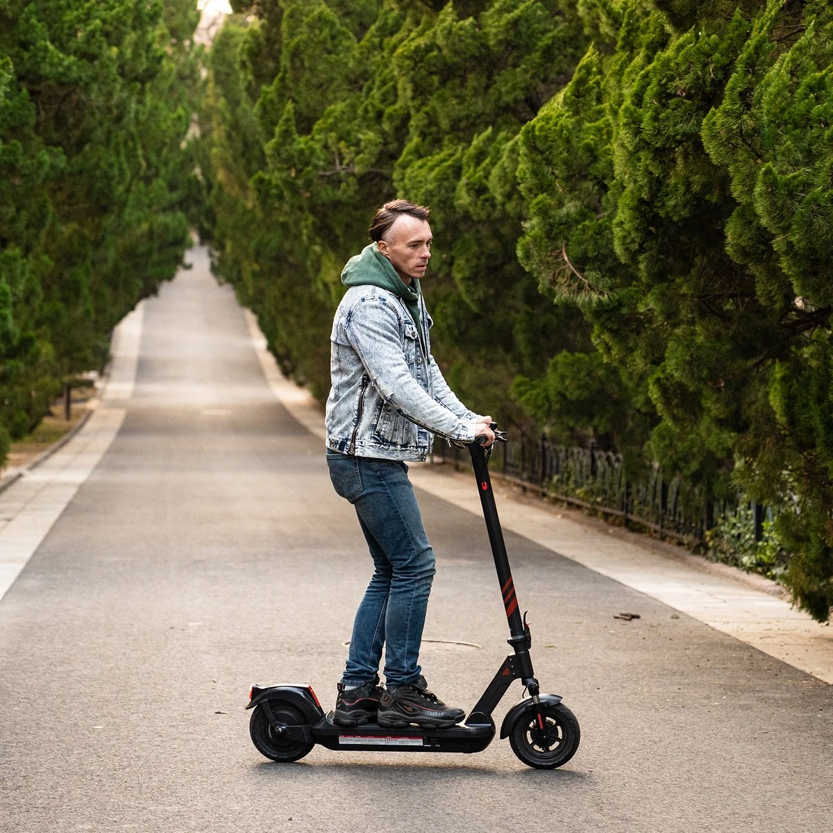 Elektrische Step RCB R10X – Electric Scooter – Opvouwbare E-step – 10 Inch - 11,4Ah – Max 25 Km/u – Max 130 Kg – Met App & Nederlandse Handleiding 17 Elektrische Step RCB R10X – Electric Scooter – Opvouwbare E-step – 10 Inch - 11,4Ah – Max 25 Km/u – Max 130 Kg – Met App & Nederlandse Handleiding - Afbeelding 15