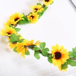 Merkloos Bloemenslinger - Zonnebloem - 220 Cm -Winkel Voor Fietsbenodigdheden 1200x1200 592