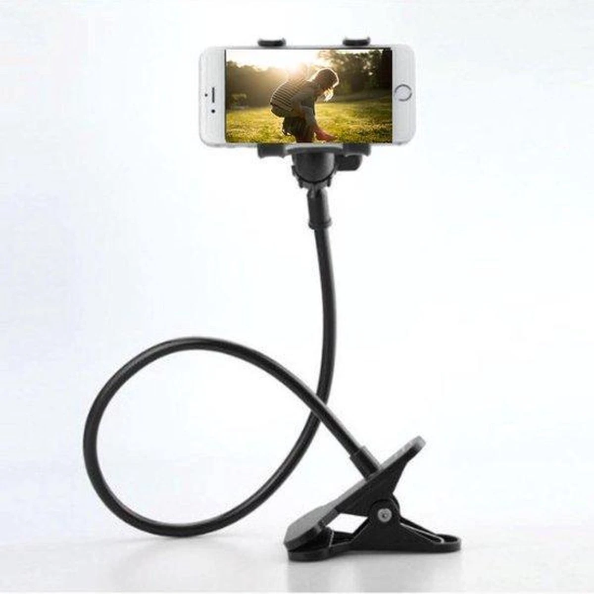 Merkloos Telefoonhouder - Universele Flexibele Telefoonhouder Met Klem - Flexibele Arm - Lazy Arm Smartphone Holder - Flexibel - Telefoon Houder - Universeel - Zwart 3 Merkloos Telefoonhouder - Universele Flexibele Telefoonhouder Met Klem - Flexibele Arm - Lazy Arm Smartphone Holder - Flexibel - Telefoon Houder - Universeel - Zwart