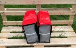 BayNL- Waterdicht - Dubbele - Bisonyl - Fietstas- Reflectoren - Grijs En Rood – 34cmX16.2cmX32cm=35 Liter 32 BayNL- Waterdicht - Dubbele - Bisonyl - Fietstas- Reflectoren - Grijs En Rood – 34cmX16.2cmX32cm=35 Liter -Winkel Voor Fietsbenodigdheden 1200x761 3