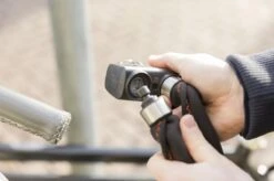 AXA Foldable 800 Vouwslot - Fietsslot - Met Houder - 100 Cm - Zwart -Winkel Voor Fietsbenodigdheden 1200x799 12