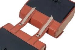 Basil Urban Load Dubbele Fietstas - 48-53 Liter - Terrarood -Winkel Voor Fietsbenodigdheden 1200x800 102