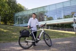 New Looxs Nova Postino Enkele Fietstas - Afneembaar - 15 Inch Laptopvak - 18 Liter - Zwart -Winkel Voor Fietsbenodigdheden 1200x800 90