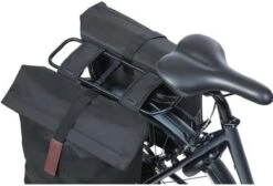 Basil City Dubbele Fietstas - Grijs Melee - 32 Liter -Winkel Voor Fietsbenodigdheden 1200x818 3