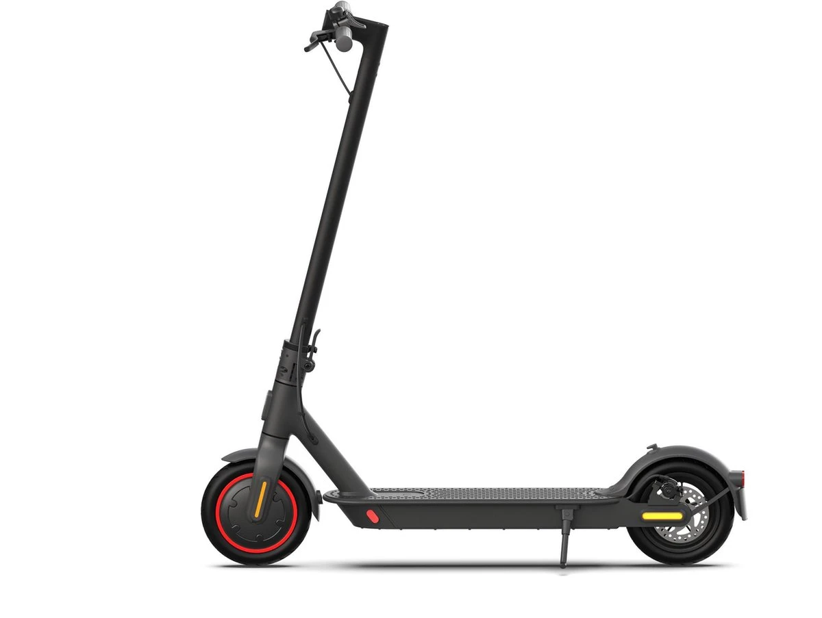 Xiaomi - Mi Electric Scooter Pro 2 - Opvouwbare Elektrische Step - 300w Motor - 20km/h Top Snelheid, 45km Bereik - 8.5" Luchtgevulde Banden 3 Xiaomi - Mi Electric Scooter Pro 2 - Opvouwbare Elektrische Step - 300w Motor - 20km/h Top Snelheid, 45km Bereik - 8.5" Luchtgevulde Banden
