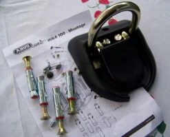 ABUS Vloer/wandanker WBA 100 - 160x165mm - Zwart -Winkel Voor Fietsbenodigdheden 1200x967