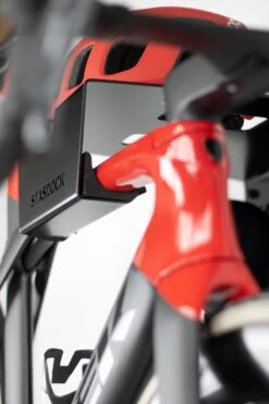 Stasdock® Happy Black - Fiets Ophangsysteem - Muurbeugel Fiets - Fietsbeugel - Fiets Ophangbeugel -Winkel Voor Fietsbenodigdheden 800x1200 25