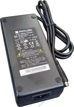 Stella Acculader - Elektrische Fietsoplader - 5-polig - Ronde Aansluiting -Winkel Voor Fietsbenodigdheden 832x1200 2