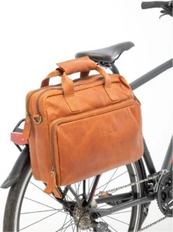 New Looxs Cali Laptoptas Fietstas - Leer - 15 Inch Laptopvak - 17 Liter - Cognac 26 New Looxs Cali Laptoptas Fietstas - Leer - 15 Inch Laptopvak - 17 Liter - Cognac -Winkel Voor Fietsbenodigdheden 895x1200
