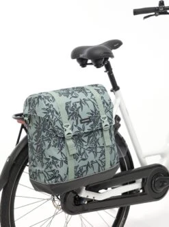 New Looxs Alba Single Bamboo Enkele Fietstas - Afneembaar - 21 Liter - Groen 15 New Looxs Alba Single Bamboo Enkele Fietstas - Afneembaar - 21 Liter - Groen -Winkel Voor Fietsbenodigdheden 899x1200 17