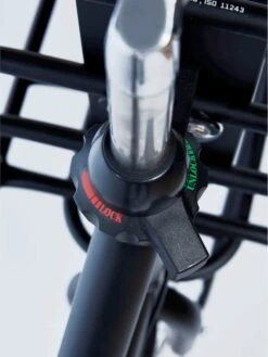 Cortina U4 - Stadsfiets - D50 - Jet Black Matt - R3 27 Cortina U4 - Stadsfiets - D50 - Jet Black Matt - R3 -Winkel Voor Fietsbenodigdheden 901x1200 2